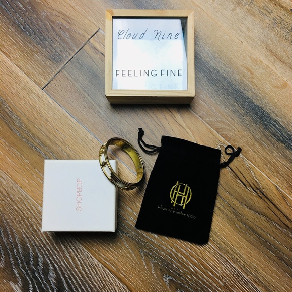 β¬οΈ House of Harlow 1960 Aztec Bangle Bracelet - Picture 4 of 8